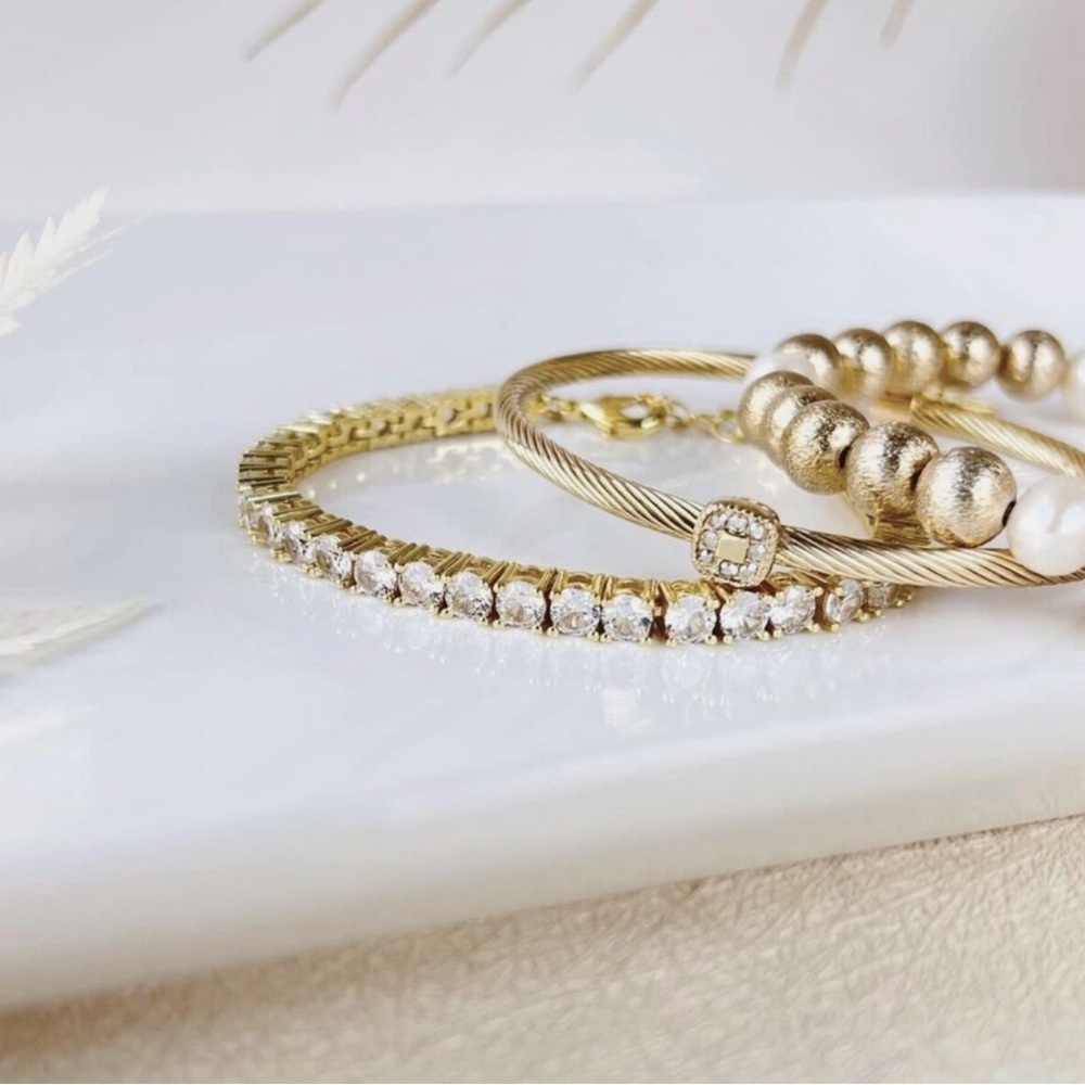 Park Lane “Mini” Gold Impression Bracelet and Earrings Set - Picture 5 of 9